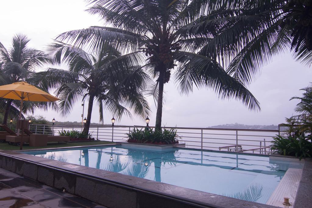 Deltin Palms Riverfront パナジ エクステリア 写真